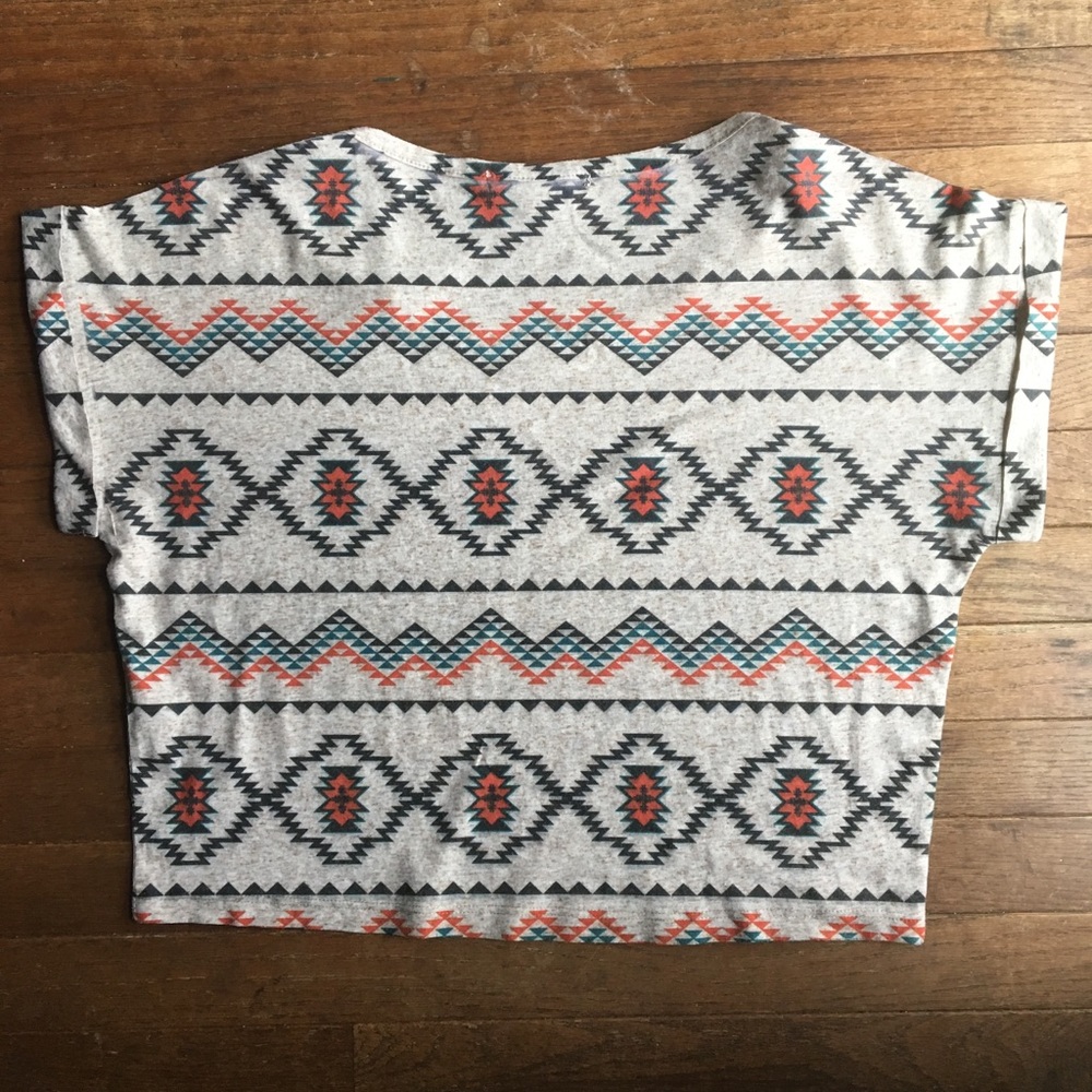 Aztec Print Crop Top - Picture 4 of 5